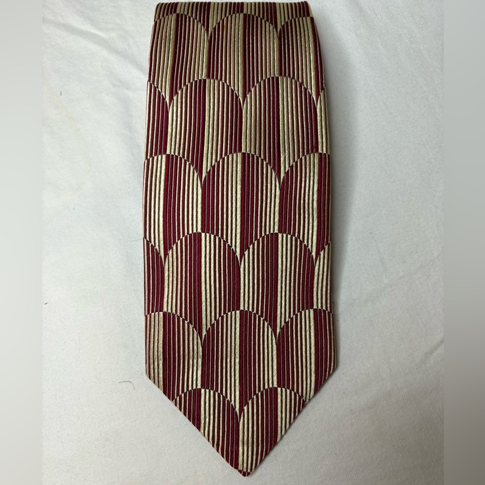 Michael Jacobs Collection Burgundy and Gold Silk Tie  standard Imported all Silk